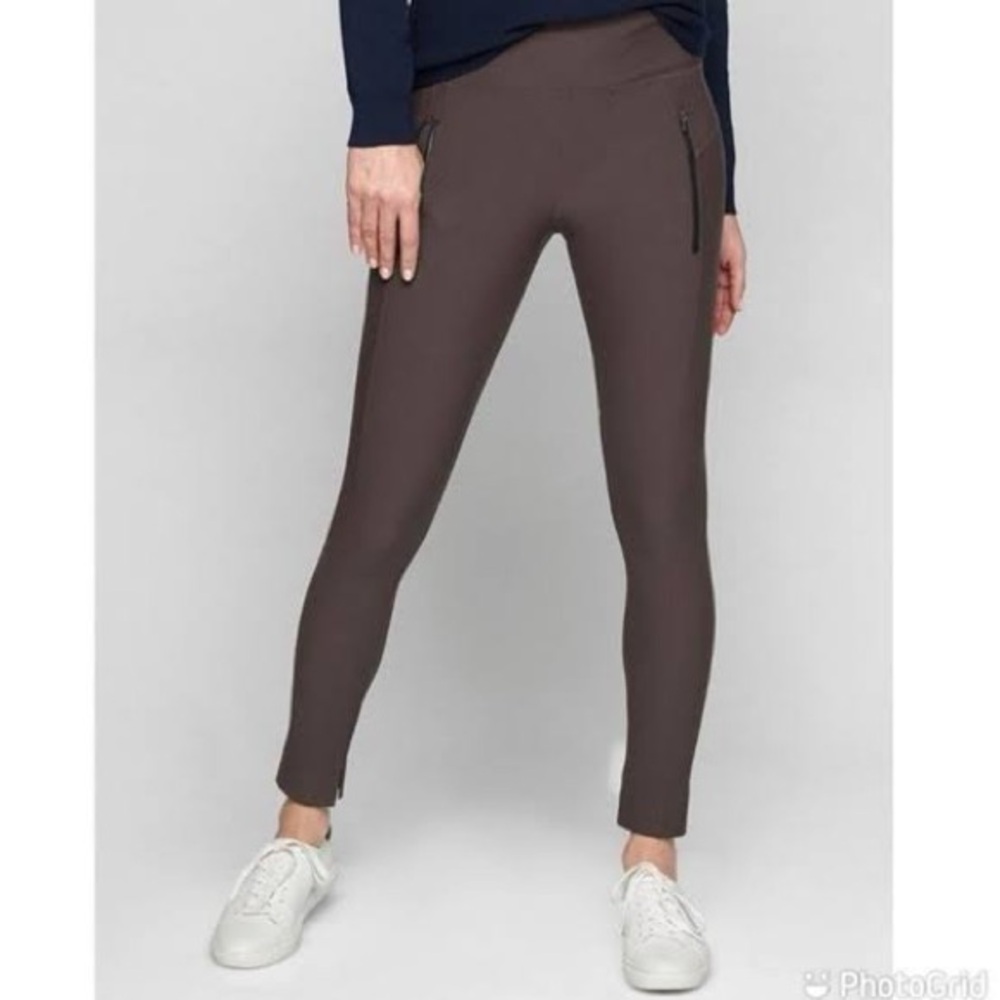 Athleta Stellar zip pocket pants size small like new!